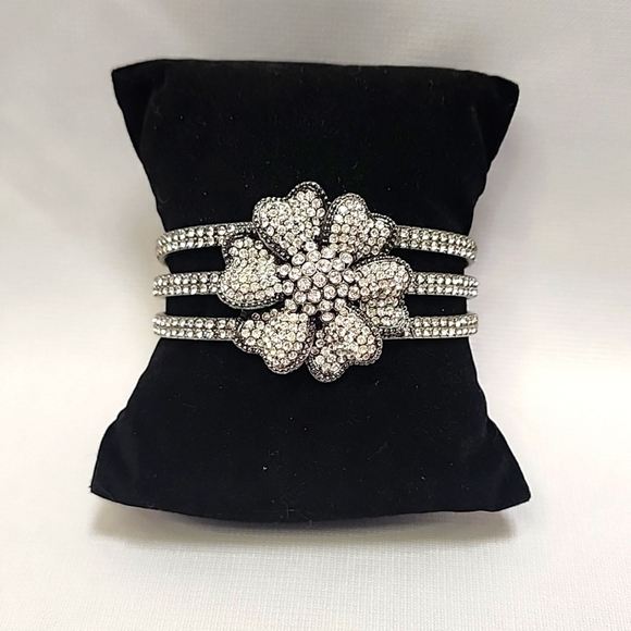 Paula Abdul "I love me more" Hematite Clear Crystal Flower Cuff Bracelet - Picture 1 of 7